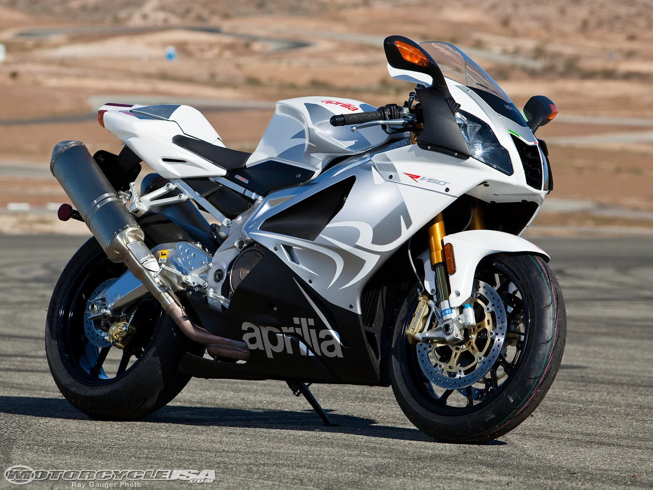 RSV 1000 R