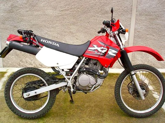 XR 200 R