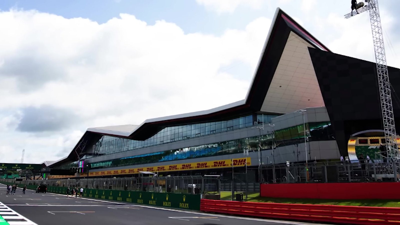 Packaging of the official Moto GP tires from Mellin, showcasing branding and specifications.