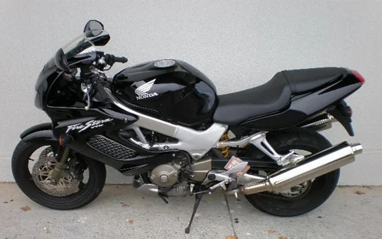 VTR 1000 F FireStorm