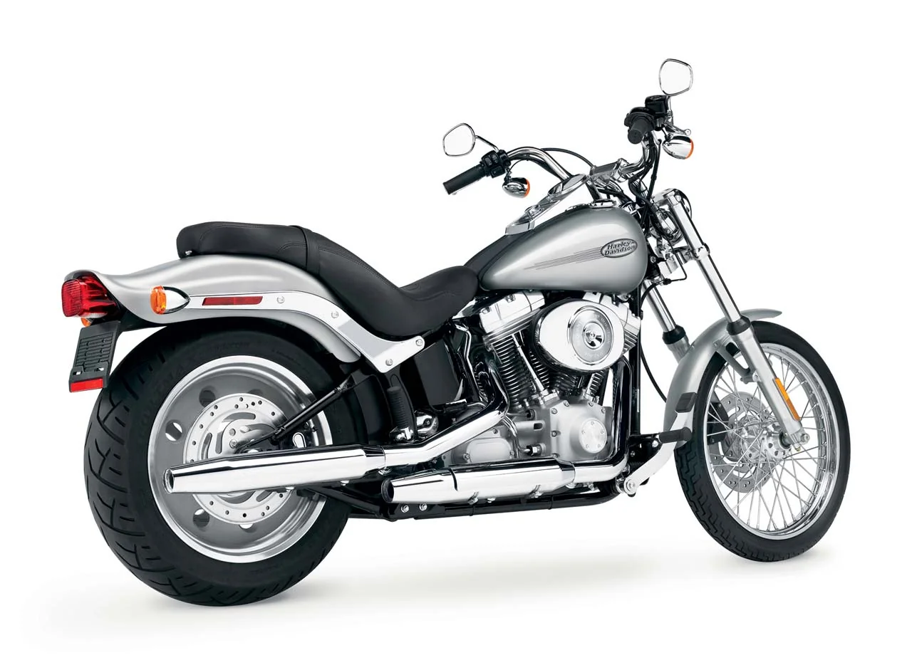 FXSTI Softail Standard
