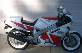 FZR 600 (reduced effect #2)