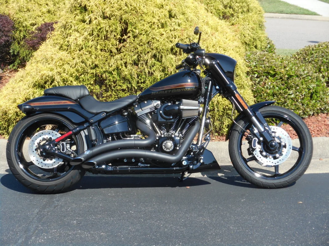 CVO Pro Street Breakout