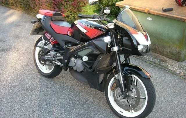 RS 125 Tuono