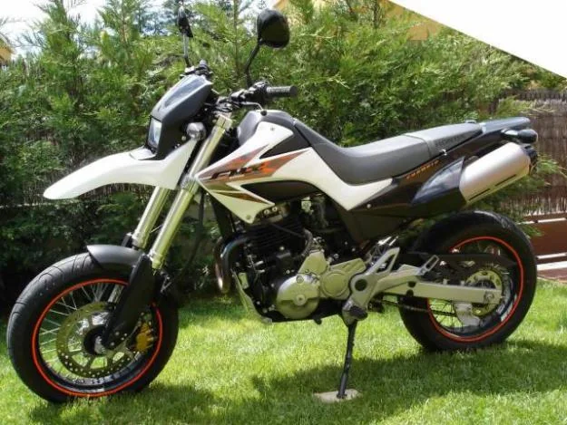 FMX 650