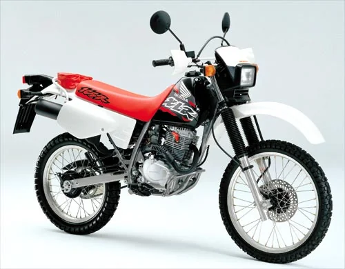 XLR 125R
