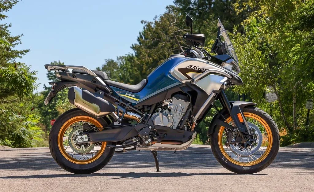 800 Adventura Terrain