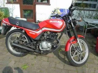 GS 125 ESF