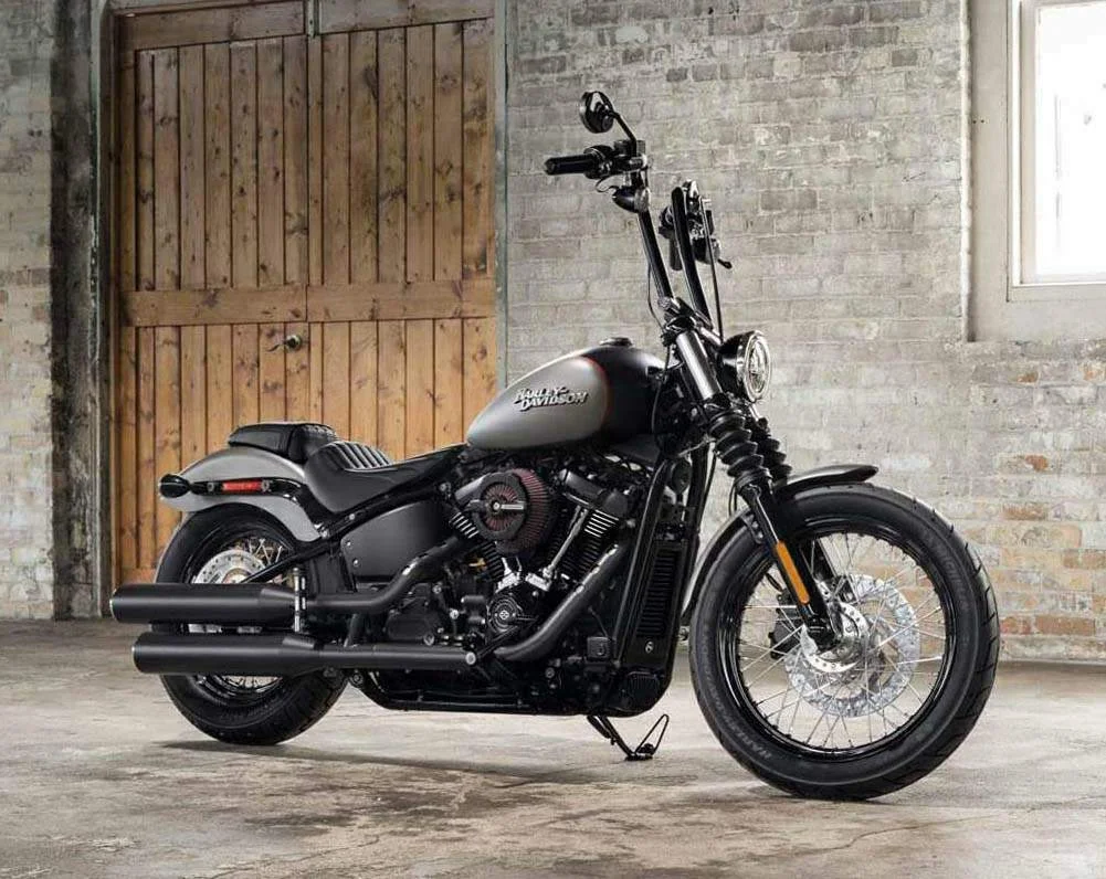 Softail Street Bob Dark Custom