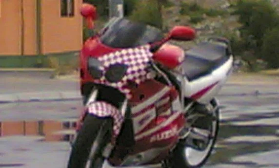 GSX-R 750 W (reduced effect)