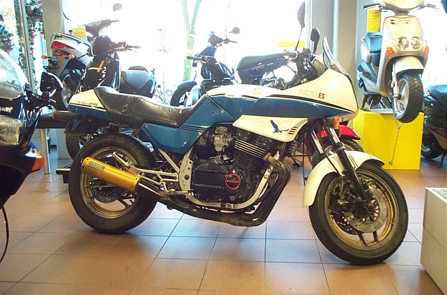 GSX 750 ES