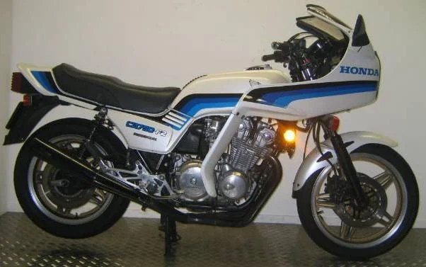 CB 750 F