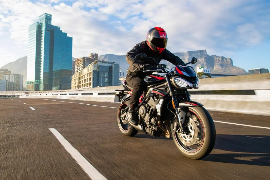 Street Triple R LRH