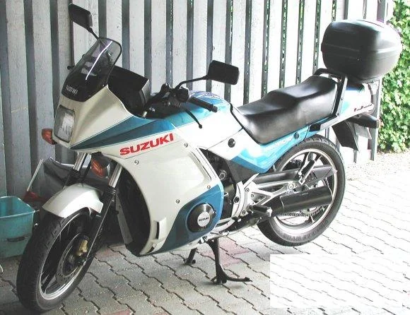 GSX 550 EF