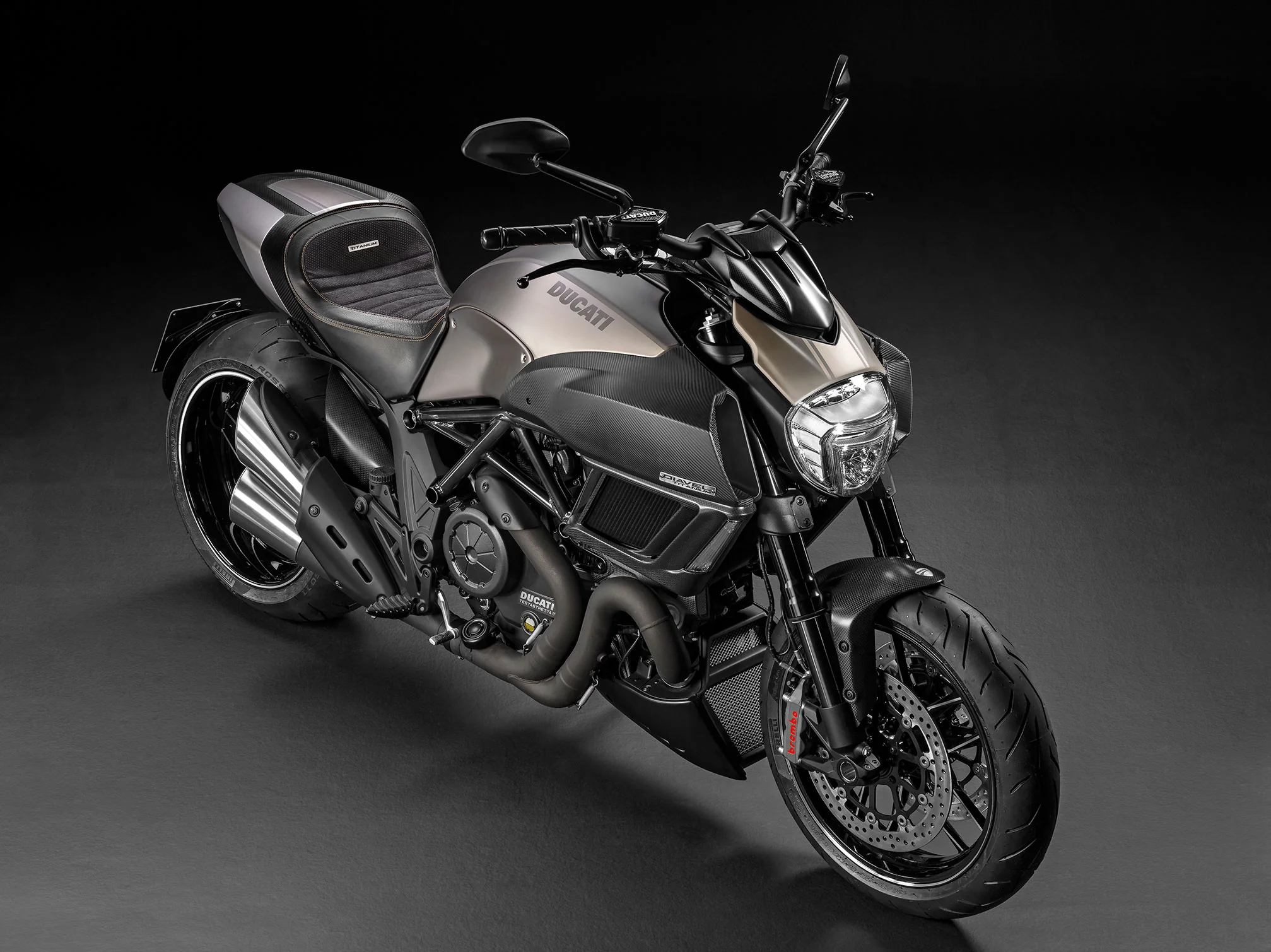 Diavel Titanium