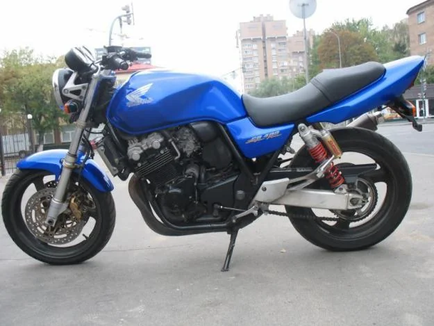 CB 400 Super Four