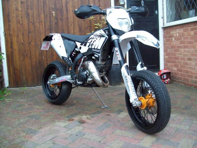 EXE 125 Supermoto