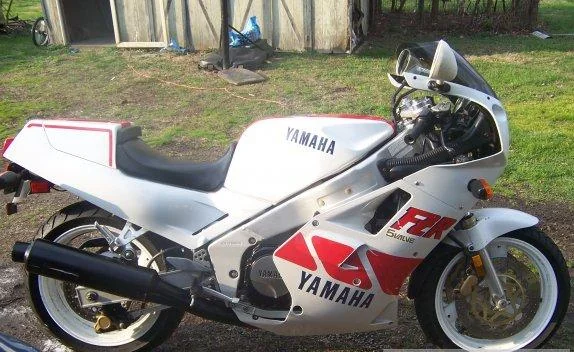 FZR 750 R (reduced effect)